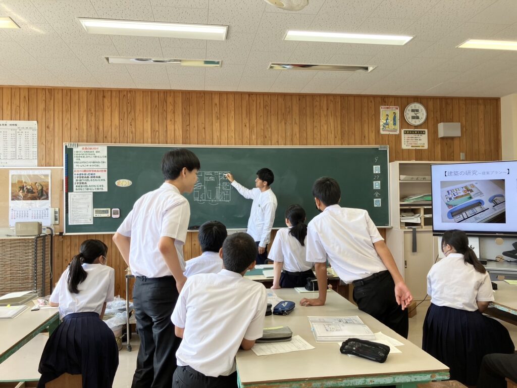 中学校で講師!!