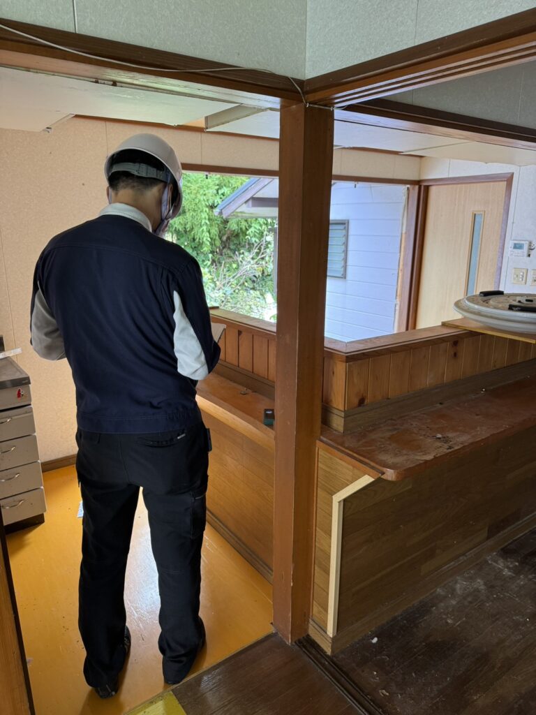 調査の立ち合い。